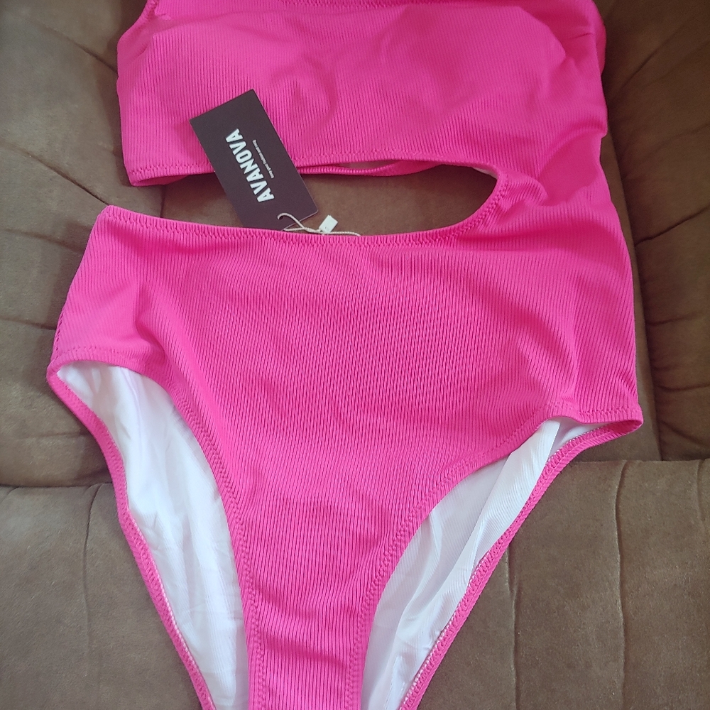 Avanova new women's one piece bathing suit small hot pink